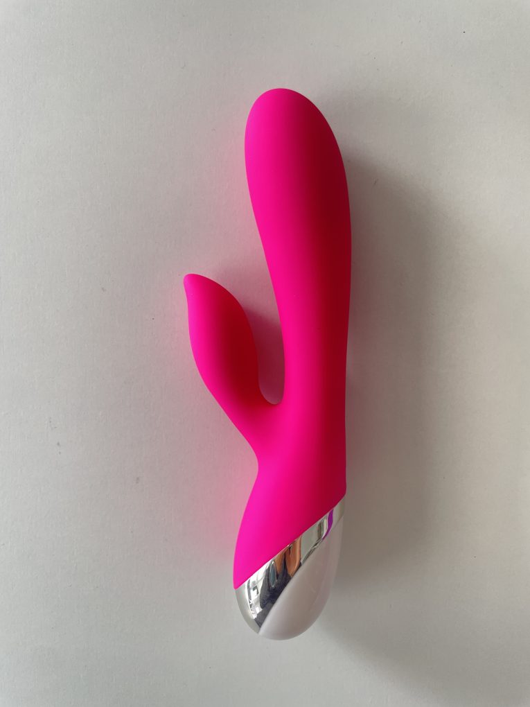 Vibrator roz cu două zone de stimulare – XOCOO First Love, cod produs: GSV-92-A
